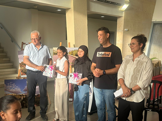 حفل توزيع الجوائز على المشاركين بمسابقة التصوير في وادي قانا